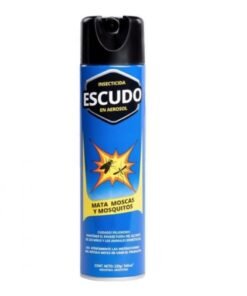 Escudo Insecticida en Aerosol Mata Moscas y Mosquitos x 220g