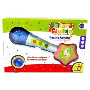 Juliana y Julián Micrófono