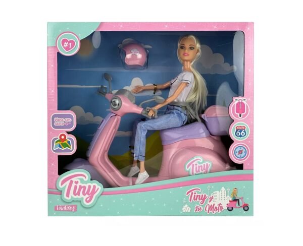 Tiny Muñeca y su Moto